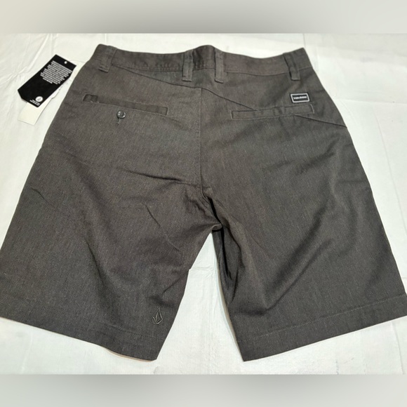 Volcom Frickin Cross Shred Static Hybrid Shorts/ Modern Fit - Charcoal Men’s 31” - Picture 2 of 9